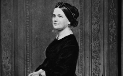 In Pursuit: Mary Todd Lincoln by Lois Romano